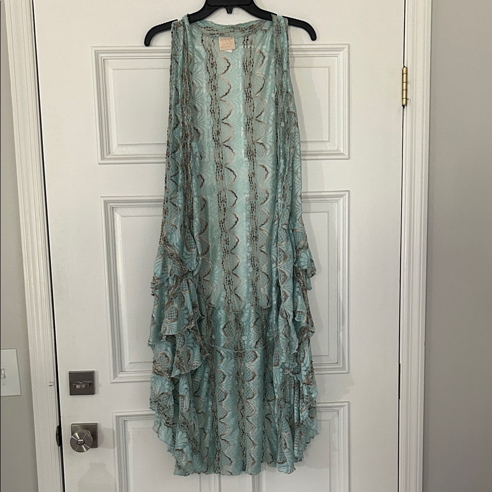 Women's Sleeveless Cardigan in Light Blue